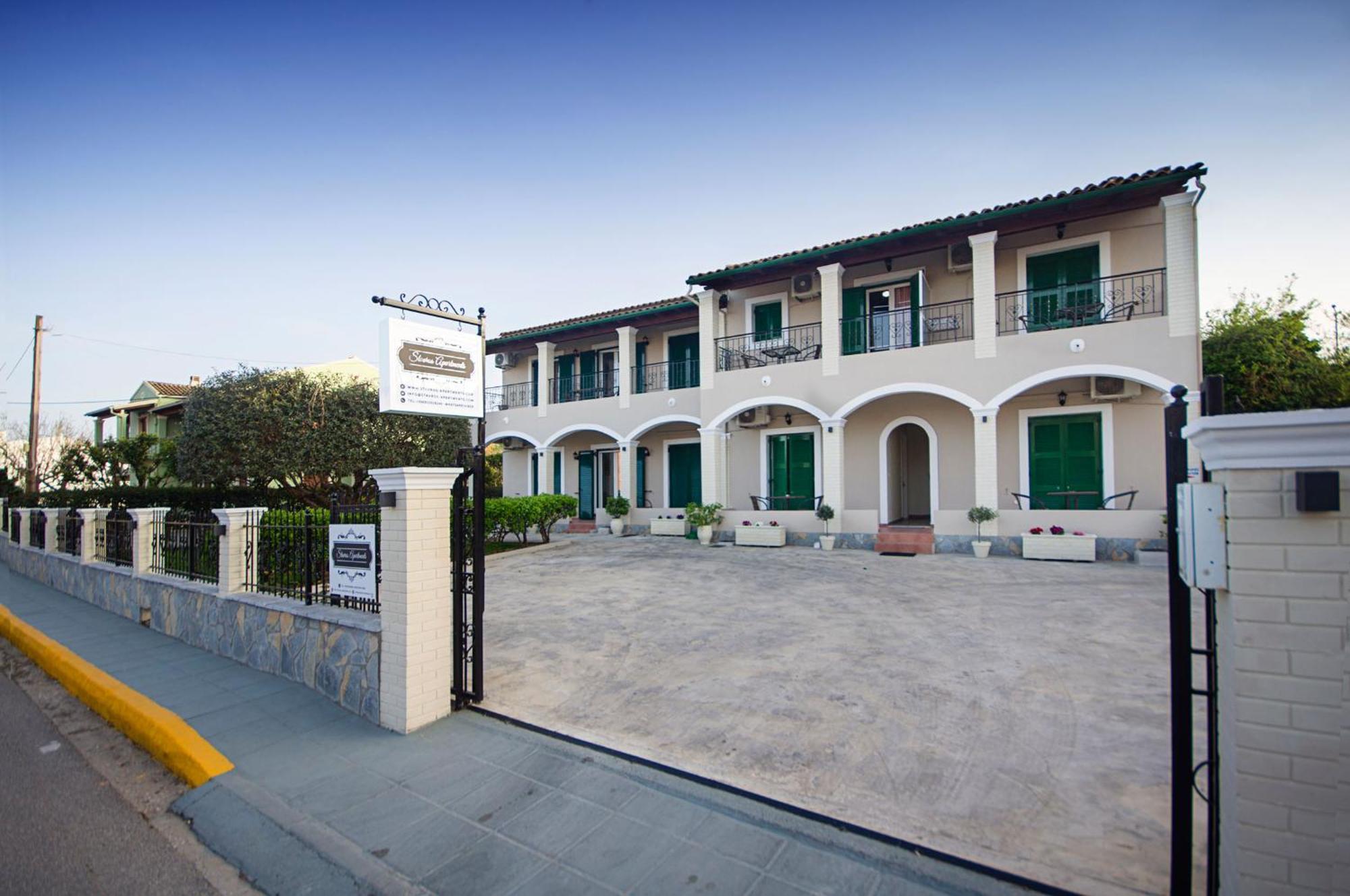 Stavros Next To Gouvia Marina Aparthotel *